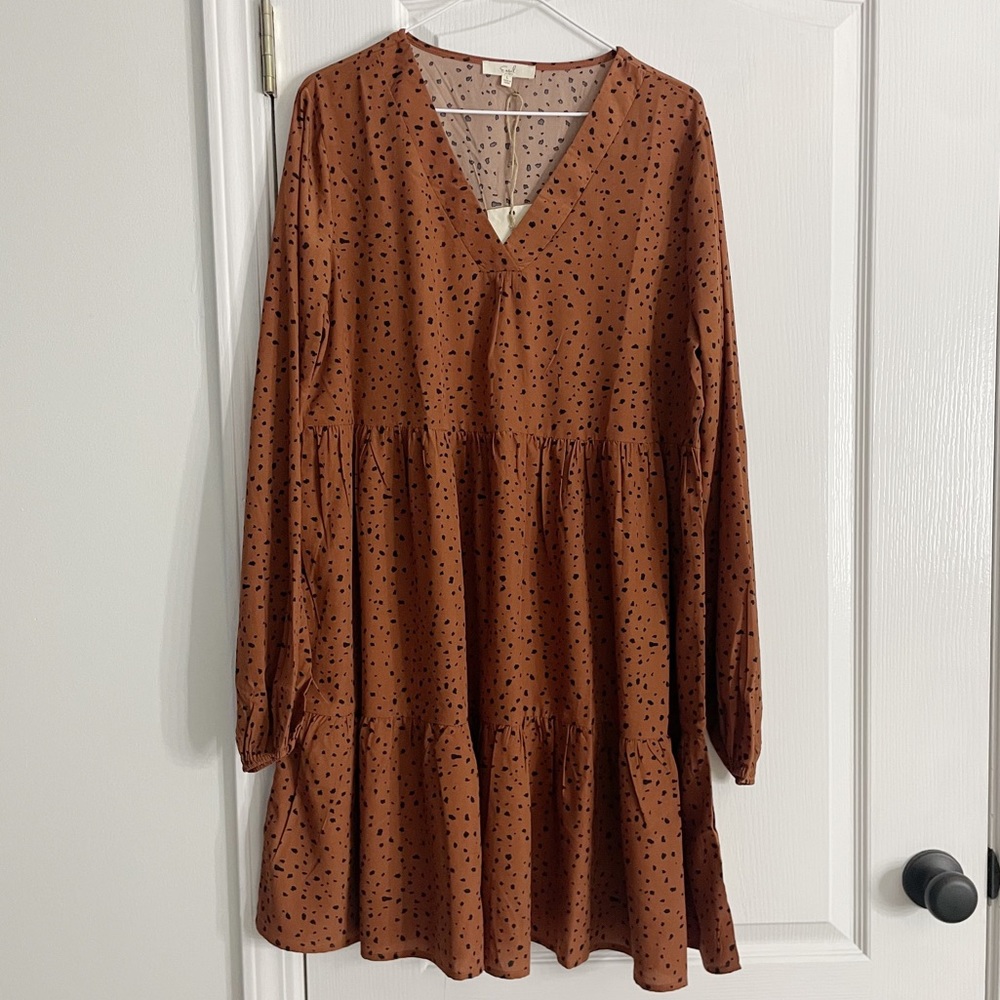Easel brand dress